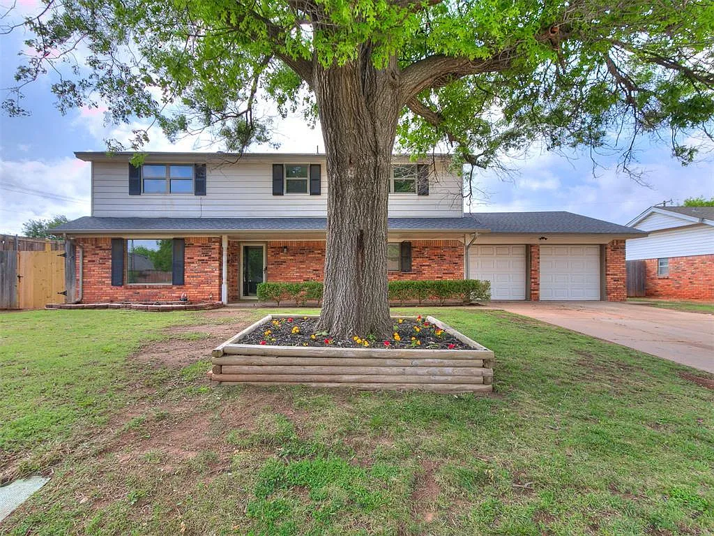 5 bed, 2326 sqft, $2,250 — Photo 1