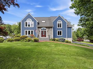 3093 Ferncrest Drive, Yorktown Heights, NY 10598