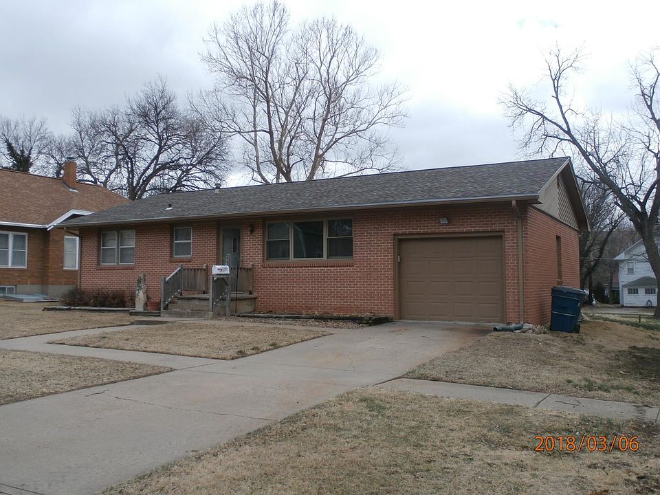 1st image of 212 NE 7th St
