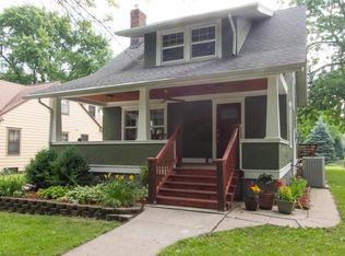 812 Ridgewood Ave, Ames, IA 50010