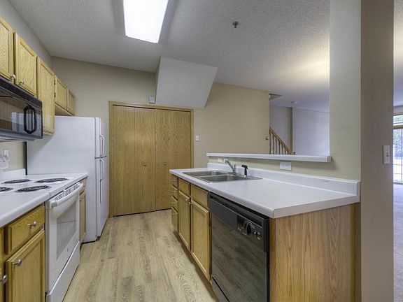3rd image of 8399 Kimball Dr