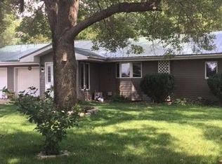 212 S Sunset Dr, West Burlington, IA 52655