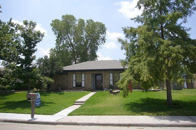 1st image of 1834 Juniper Ln