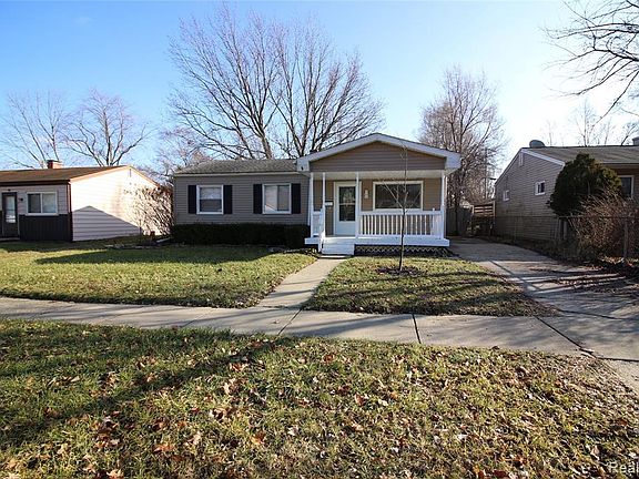 2nd image of 1370 Candlewood Ln