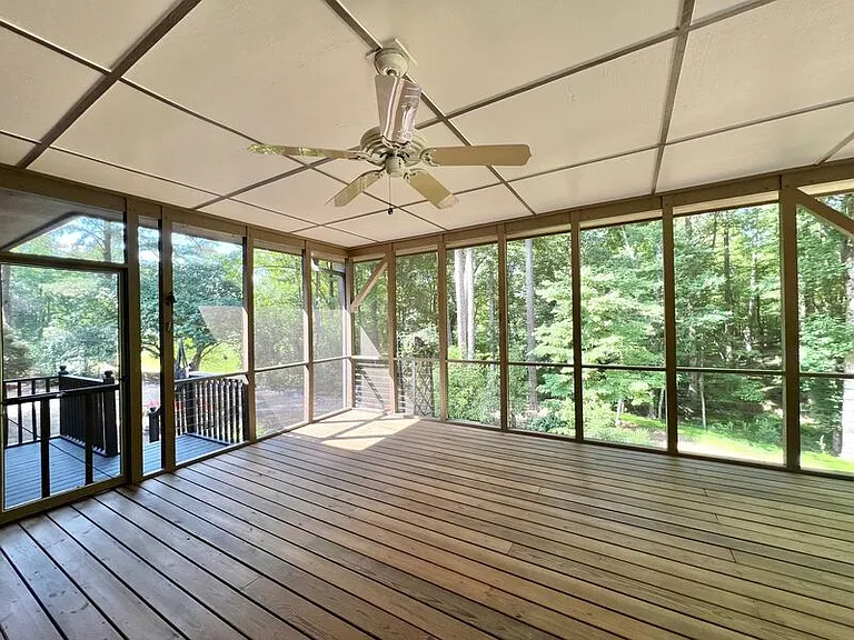 3005 Hickory Tree Pl — Photo 24