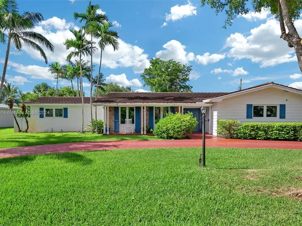 8260 SW 145th St, Palmetto Bay, FL 33158