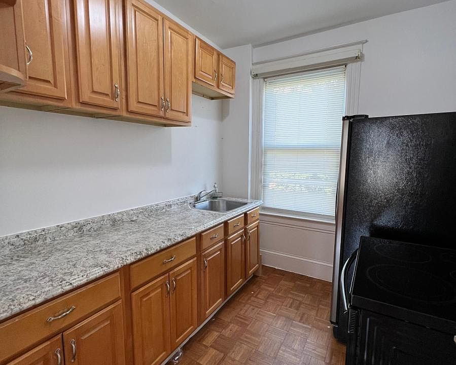 1st image of 59 Ramsey Ave #2