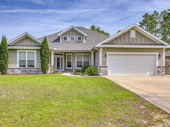 8000 Silver Maple Dr, Milton, FL 32583