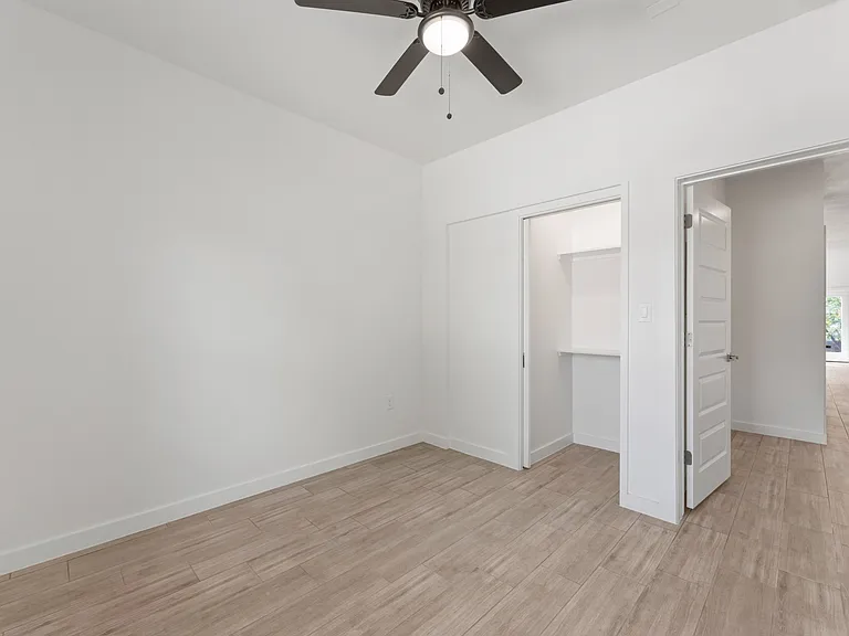 214 Cooper St — Photo 13