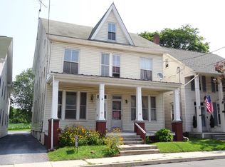 28 E Church St, Stevens, PA