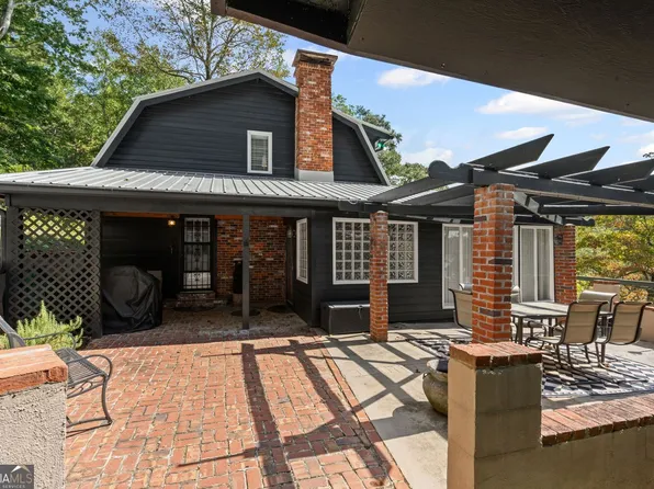 5469 Pine Forest Cir, Gainesville, GA 30504