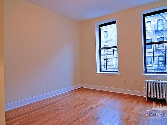 5th image of 214 Bradhurst Ave APT 17