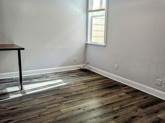 3rd image of 1320 Page St APT 5