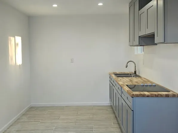 401 F St #B, Taft, CA 93268