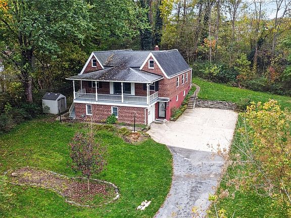 2nd image of 282 McMurray Rd