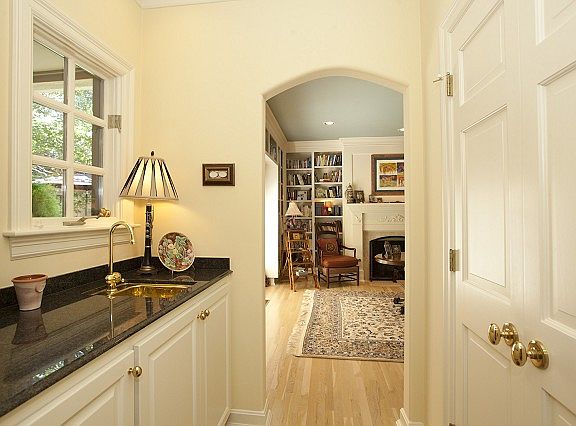 Butlers pantry off formal dining room