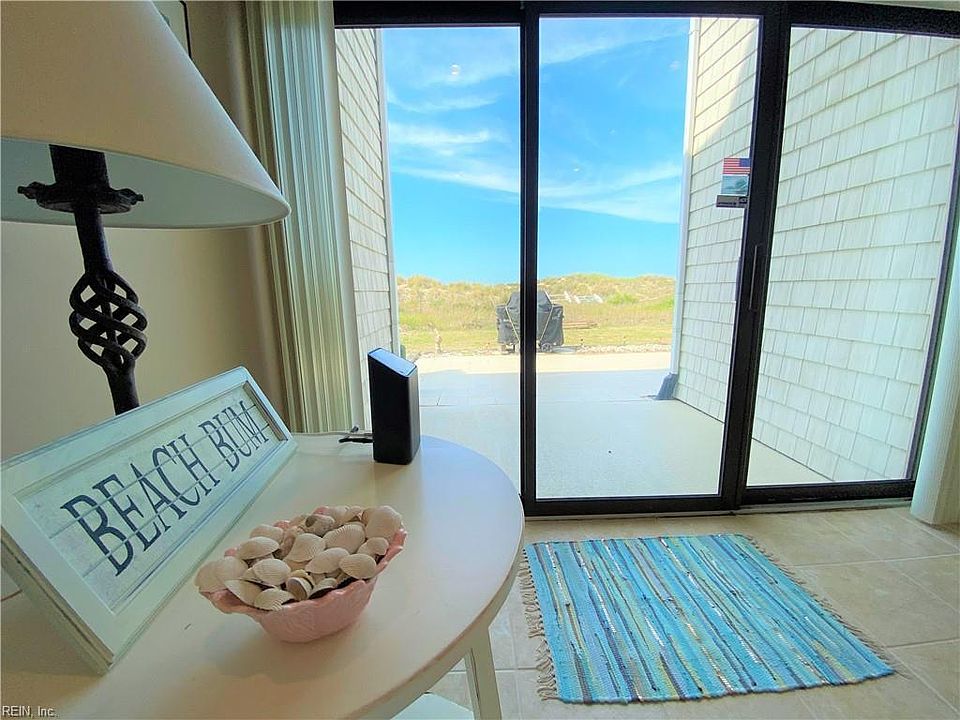 Come live at our beach cottage!