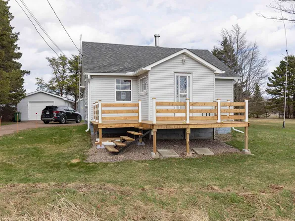 429 Willow St, Cumberland, NS B4H 3Y3