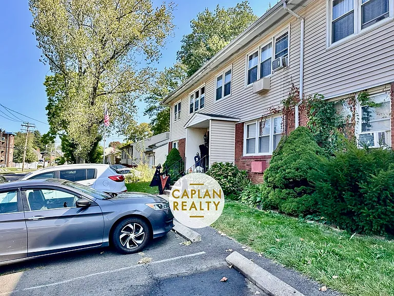 170 Canton St #G — Photo 13
