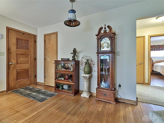 3rd image of 4317 Lisa Ln