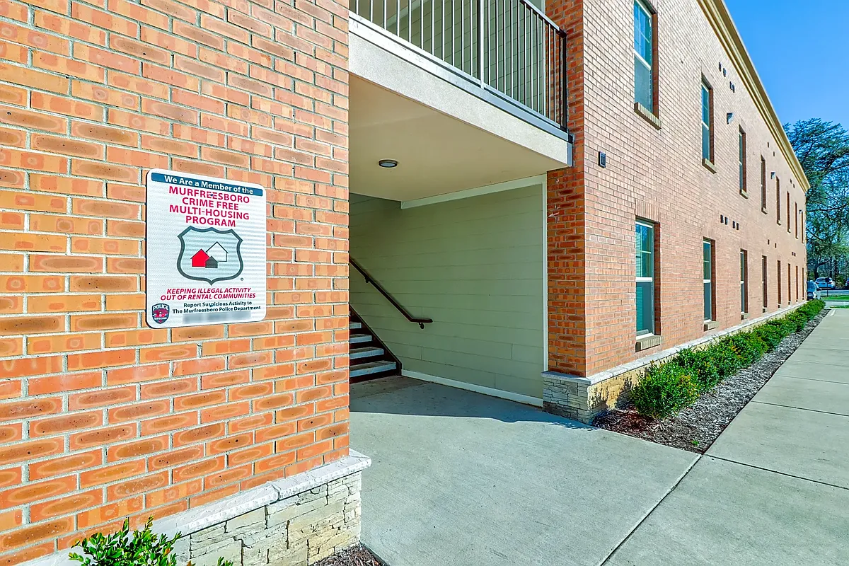 Building Photo - College Pointe Apartments
