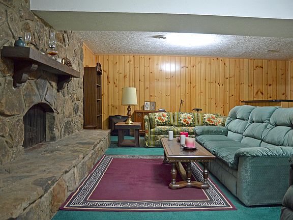4th image of 1515 Brent Dr