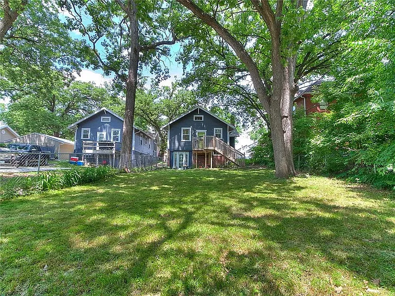 3014 Woodland Ave — Photo 6