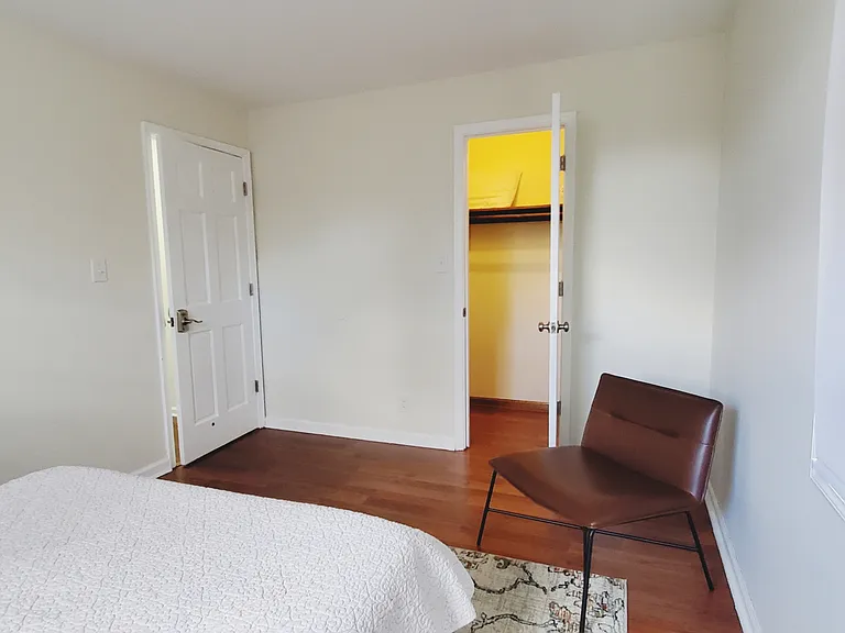 11 Endicott Ln #B1 — Photo 4