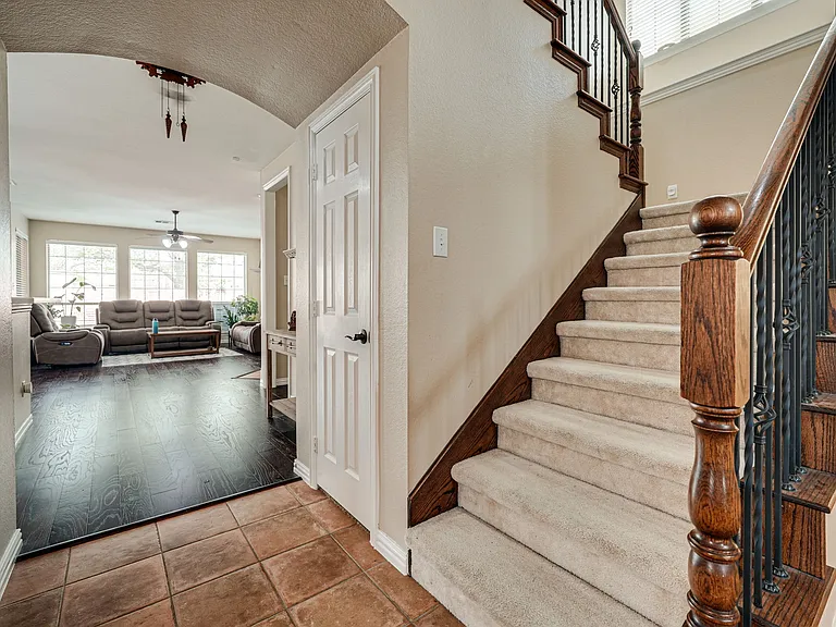 11804 Blackhawk Dr — Photo 16