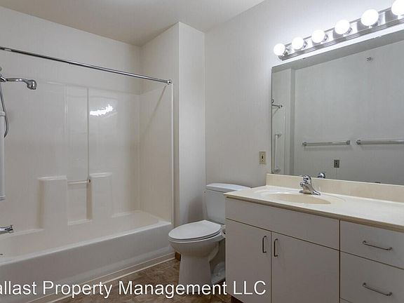 3rd image of 717 W Holt Ave #8868019
