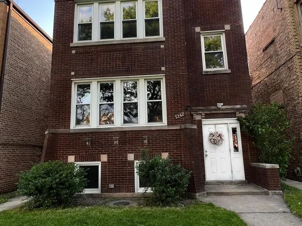 1342 Maple Ave, Berwyn, IL 60402