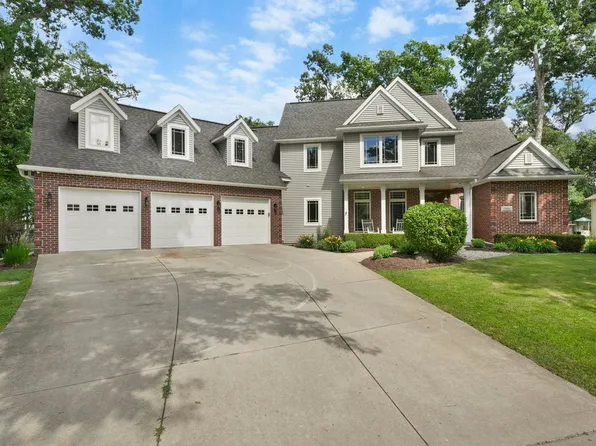 5960 Oak Hollow Dr, Mc Farland, WI 53558