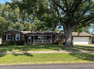 1504 W Malden St, Marion, IL 62959