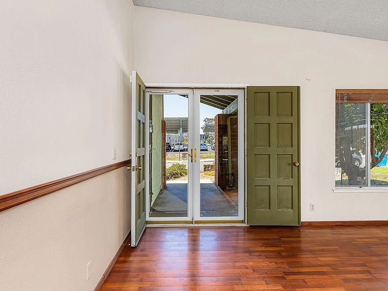 11235 Avenida Del Gato