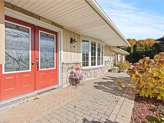 5th image of 1841 Sunset Ln