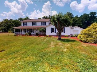 16 Risen Star Dr, Milton, WV 25541