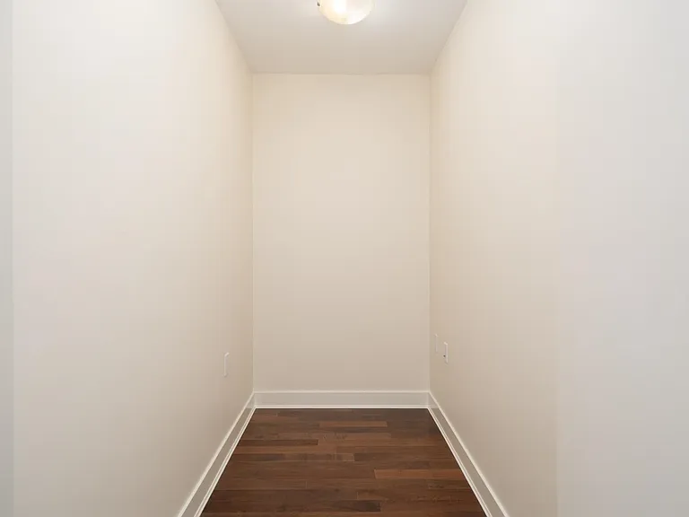 160 3rd St W #506 — Photo 14