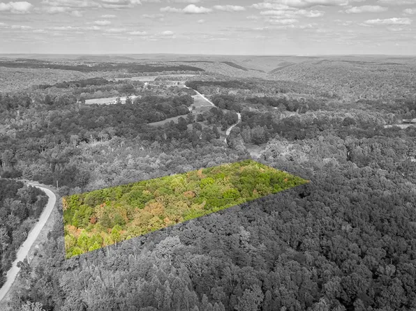 677 Golden Pointe Rd, Spencer, TN 38585