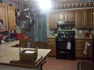 3rd image of 50565 Fisher Ave