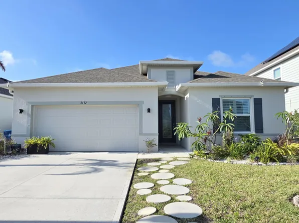 2412 Carrick St NW, Palm Bay, FL 32907