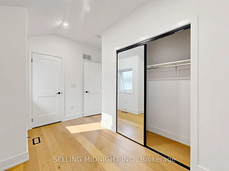 42 Guthrie Ave — Photo 36