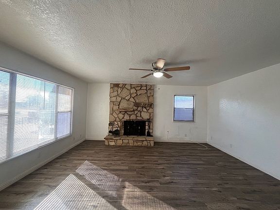 5th image of 15633 O St