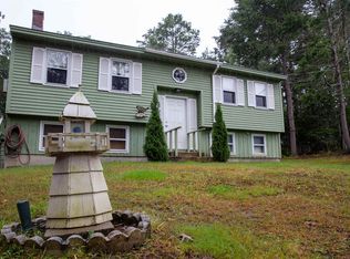 78 Mountain Rd, Cape Neddick, ME 03902