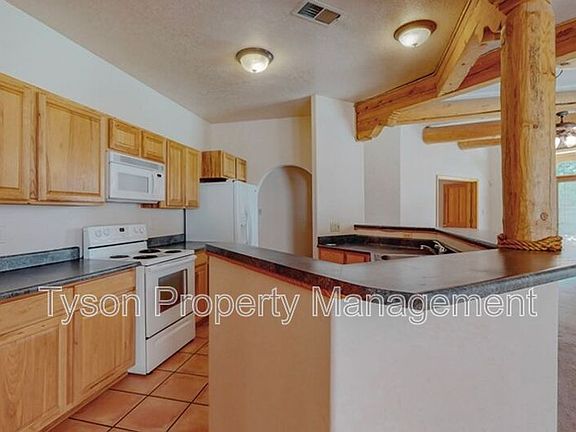 5th image of 10509 Tuscany Dr NW