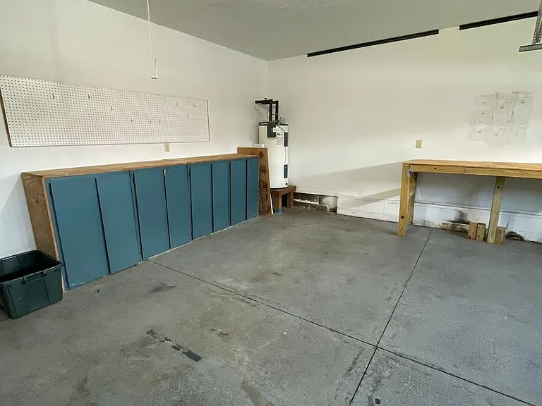 1016 Locust Ct — Photo 25
