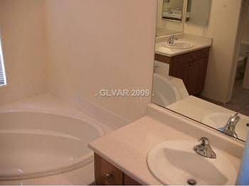 4th image of 10565 Danielson Ave
