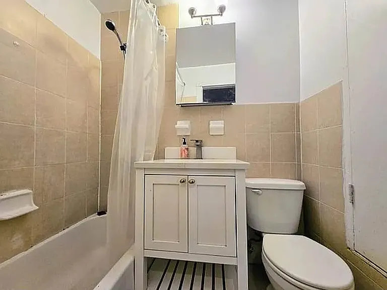 421 W 56th St #3T — Photo 6
