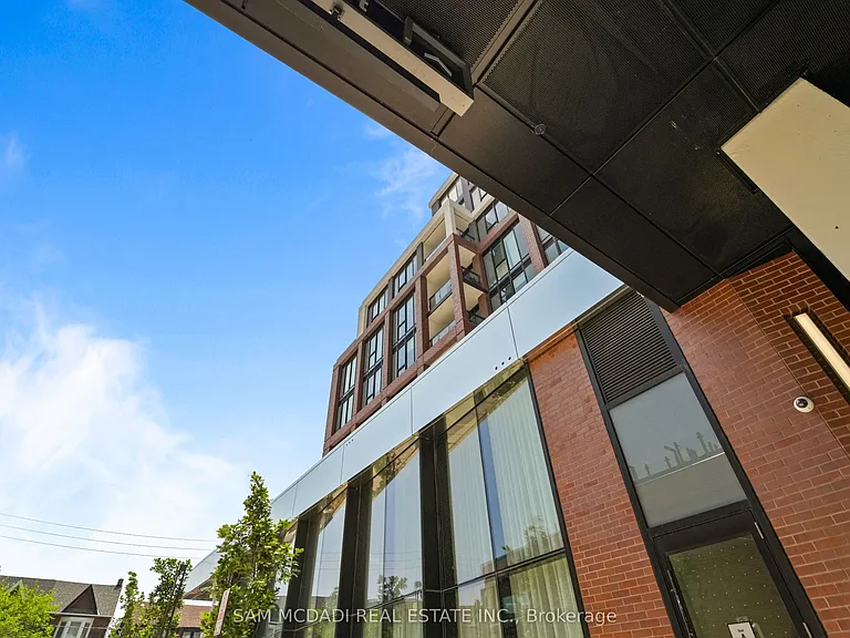 858 Dupont St #304 — Photo 32