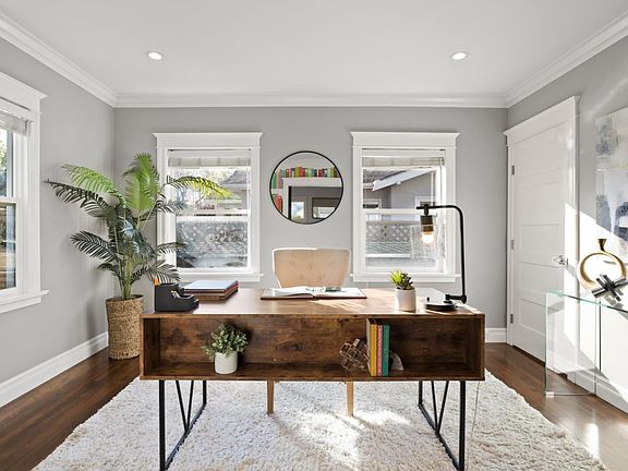 3rd image of 1116 Paloma Ave