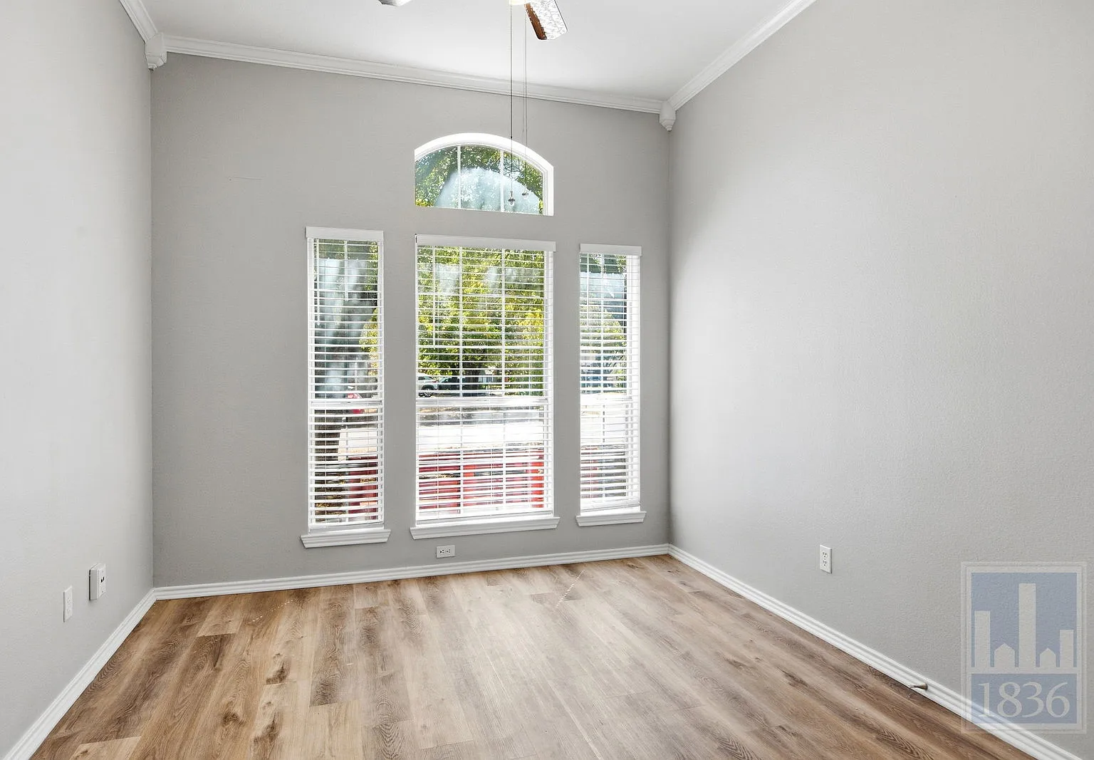 3 bed, 2.0 bath, 1895 sqft, $2,100 — Photo 4